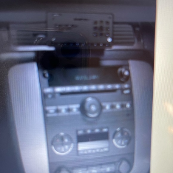 Sirius XM Onyx EZR radio w vehicle kit new w/o box requires Sirius subscription - Picture 6 of 7